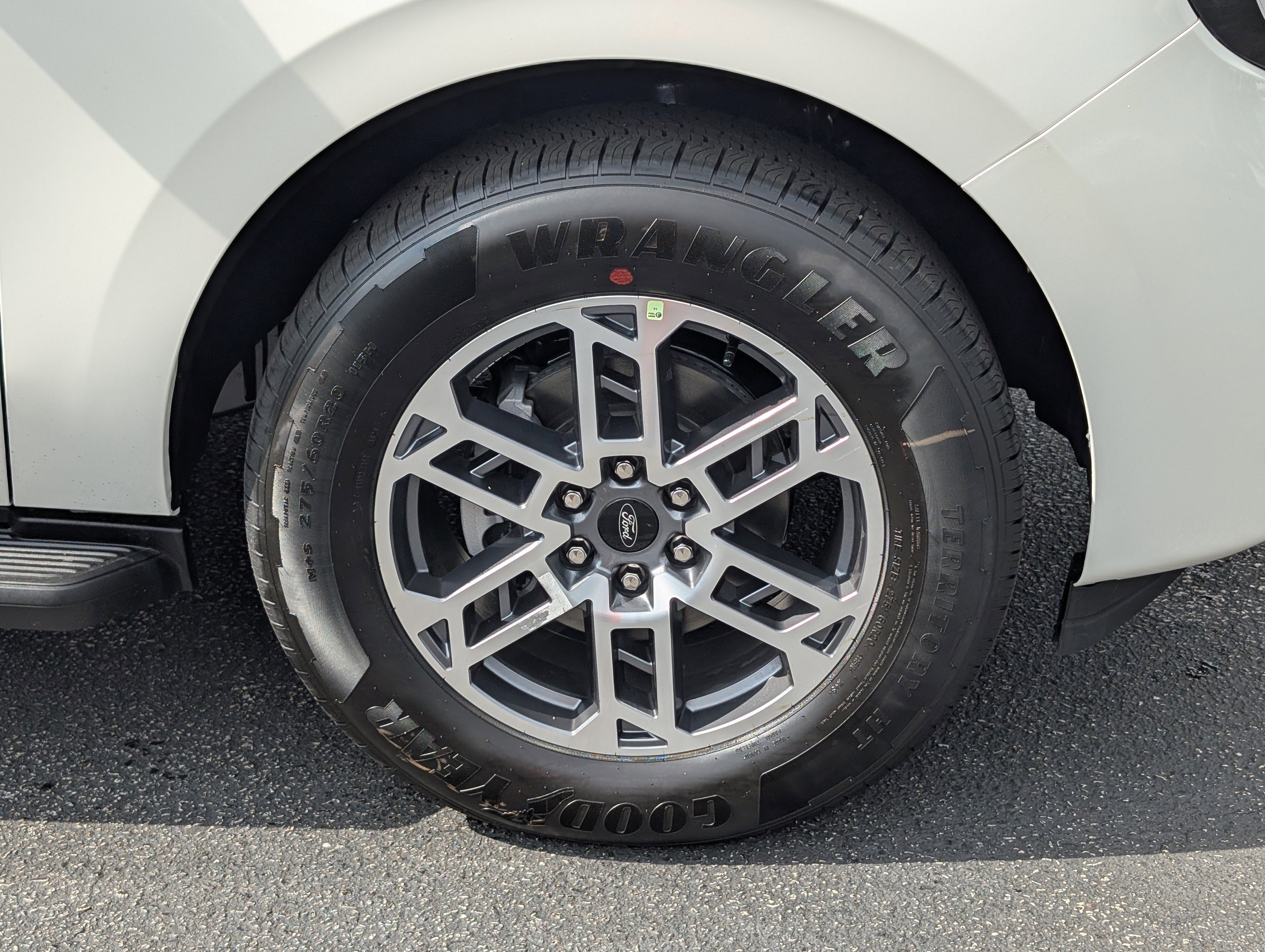 New 2026 Star White Metallic Tri-Coat FORD Active image 7