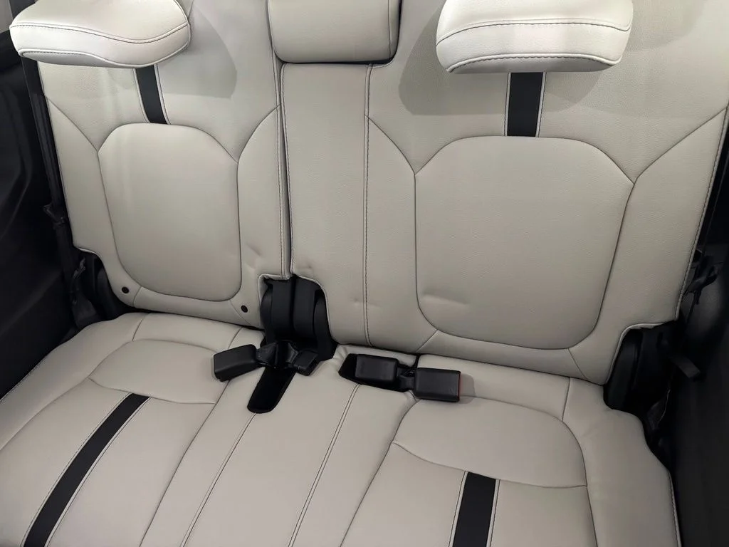 Used 2026 Gray Honda Touring image 30