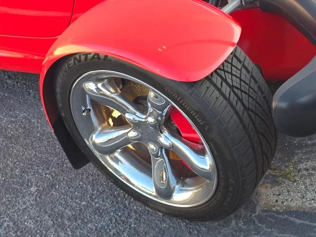 Used 2000 Red Plymouth Base image 15