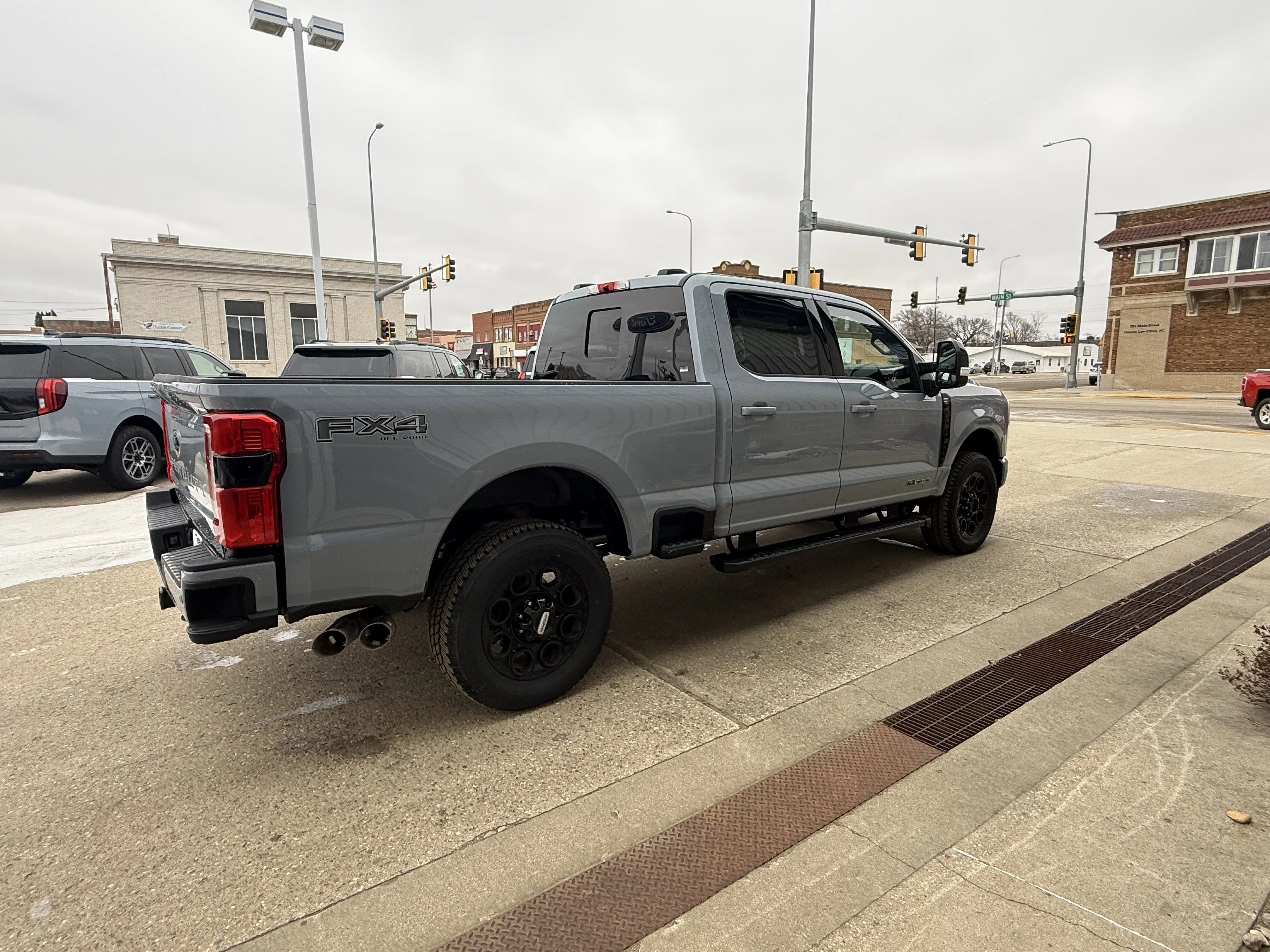 New 2026 Glacier Gray Metallic Tri-Coat Ford F-350® Lariat® image 5
