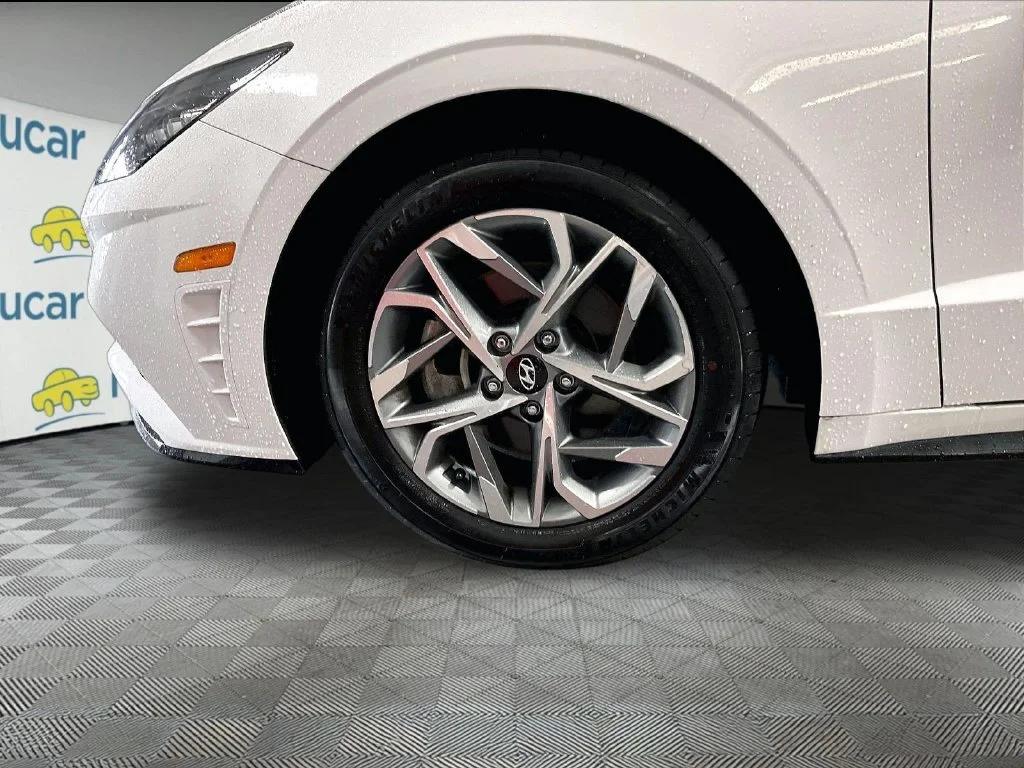 Certified Used 2023 White Hyundai SEL image 7