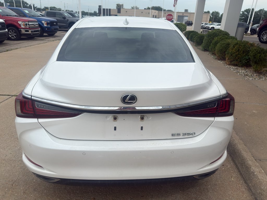 Used 2020 Eminent White Pearl Lexus Base image 7
