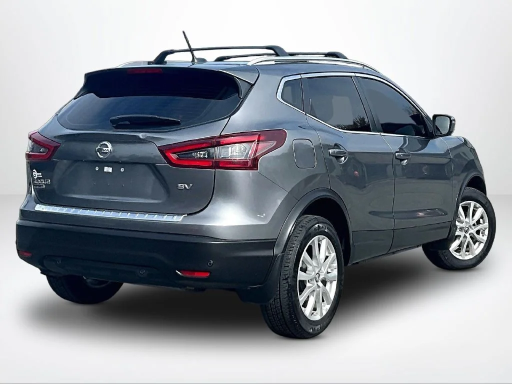Used 2020 Gray Nissan SV image 3