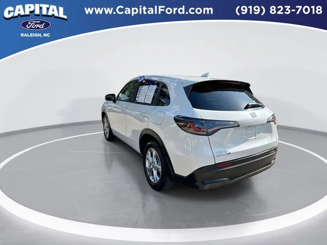 Used 2023 White Honda LX image 6