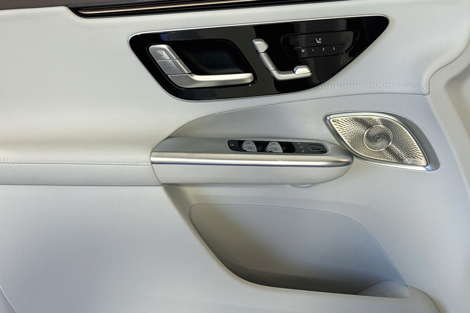 Certified Used 2023 Polar White Mercedes-Benz EQE 350 image 17