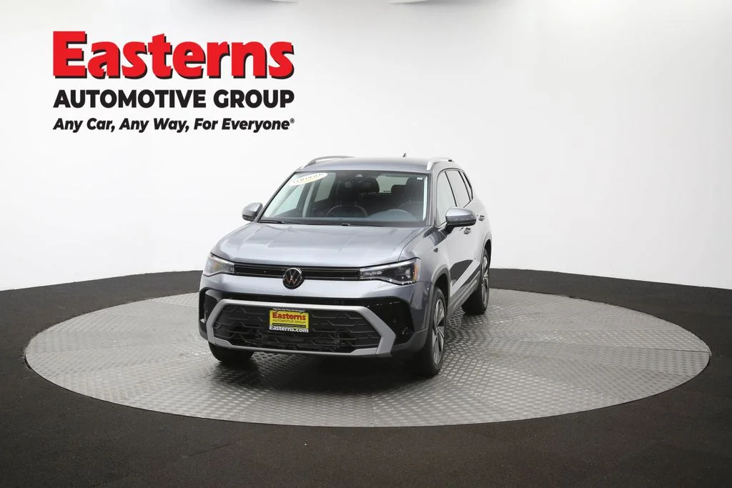 Used 2025 Gray Volkswagen 1.5T SE image 52