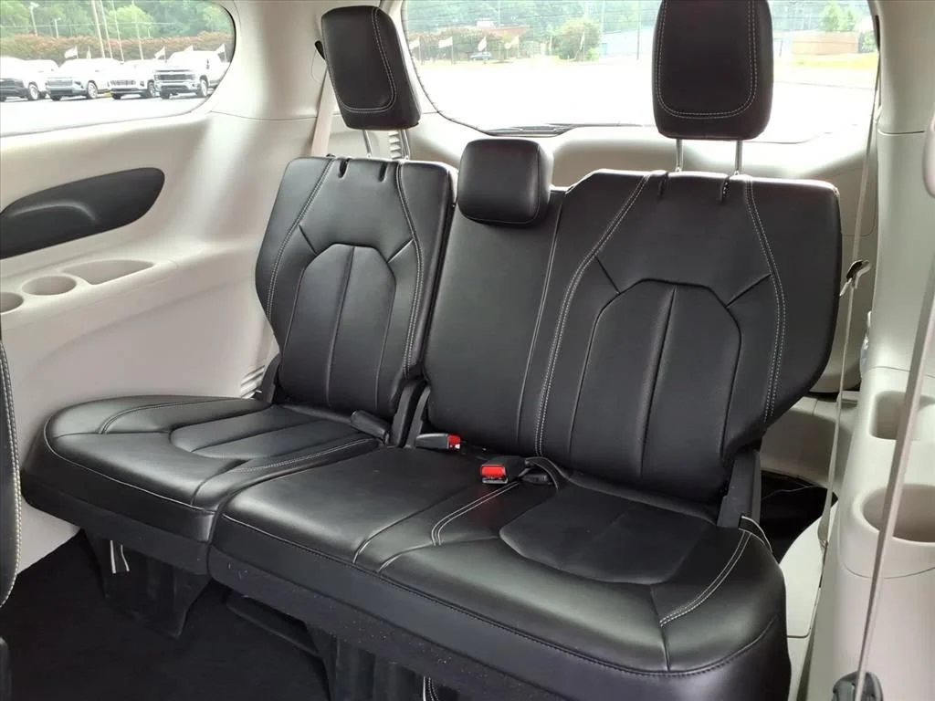 Used 2024 White Chrysler Touring L image 24