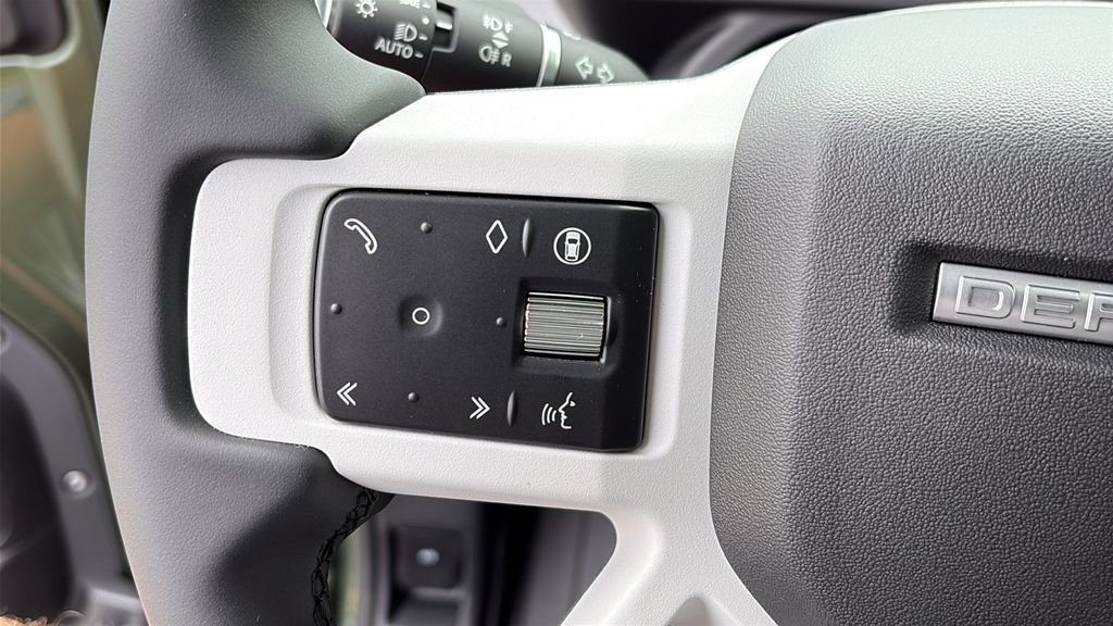 New 2026 Woolstone Green LAND ROVER S image 16