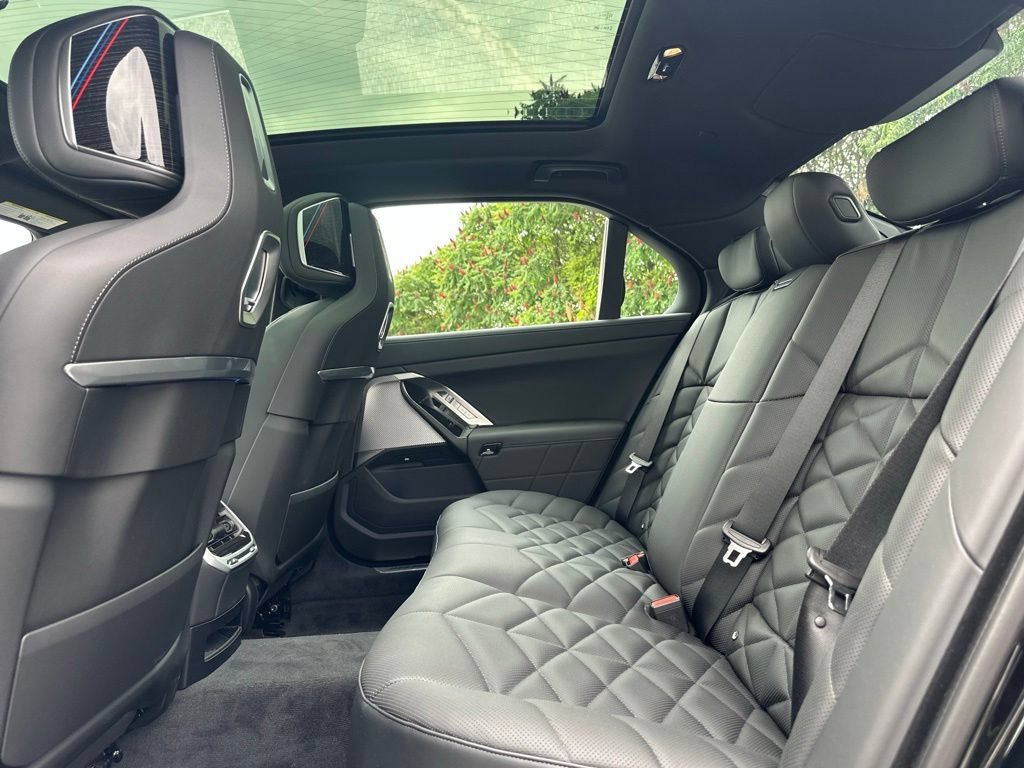 New 2026 Black Sapphire Metallic BMW 740i xDrive image 21