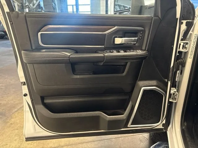 Used 2023  Ram Laramie image 12