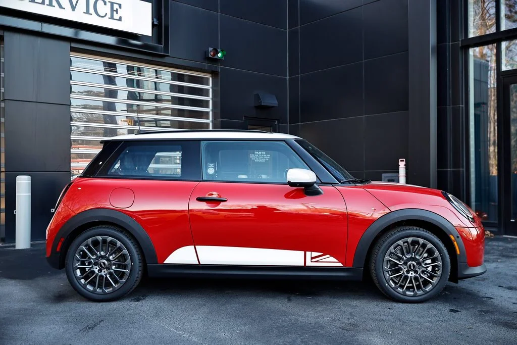 New 2026 Chili Red MINI  image 4