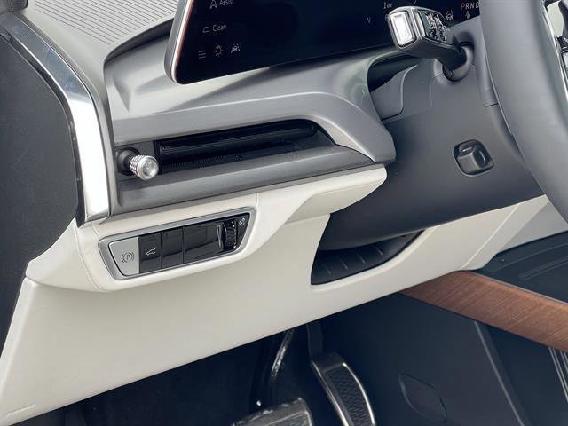 2026 Cadillac VISTIQ Sport - Photo 7