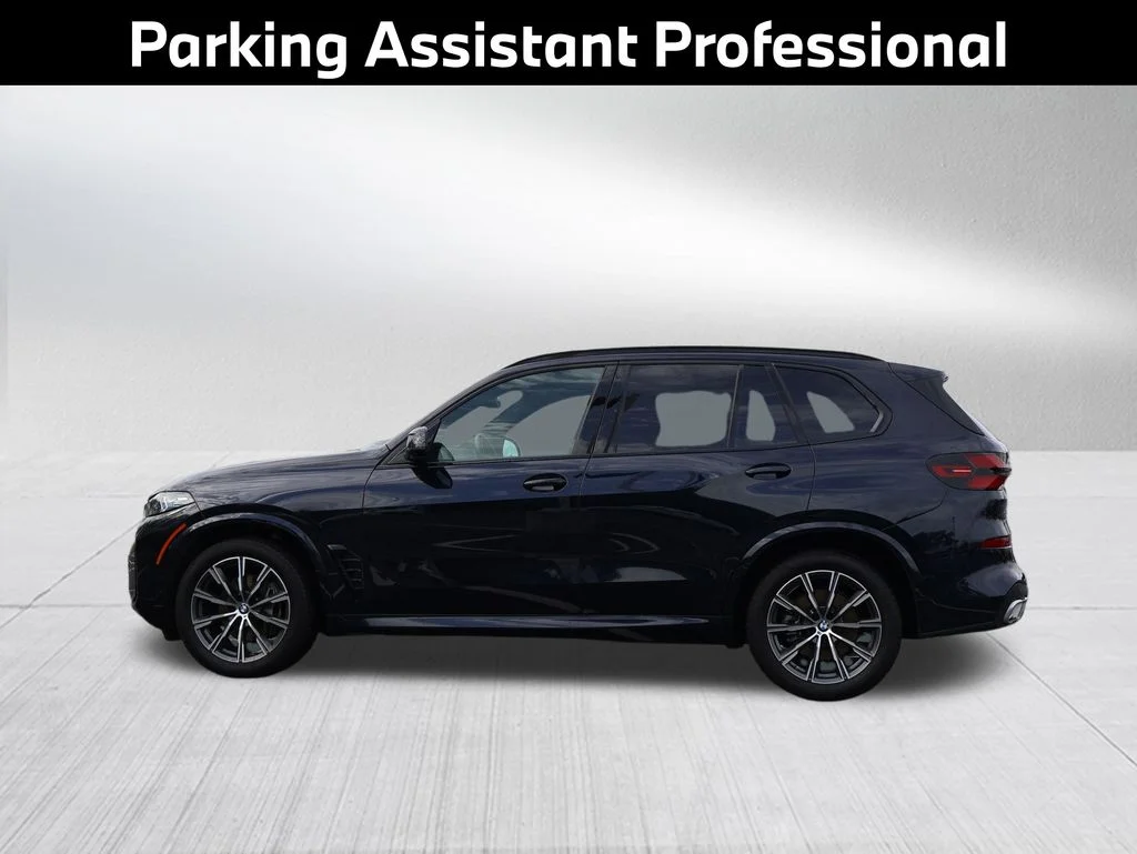 Used 2026 Black BMW xDrive40i image 16