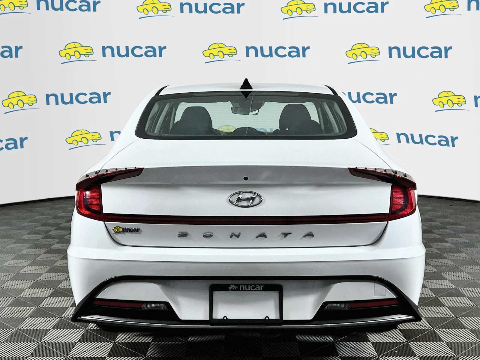 Used 2023 Serenity White Hyundai SE image 6