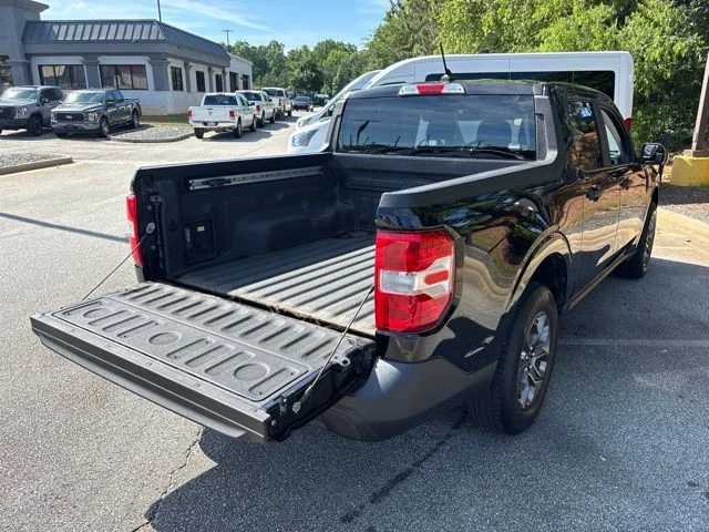 Used 2022 Black Ford XLT image 6