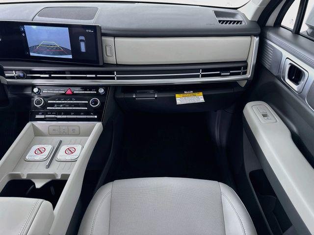 New 2027 White Hyundai SE FWD image 35