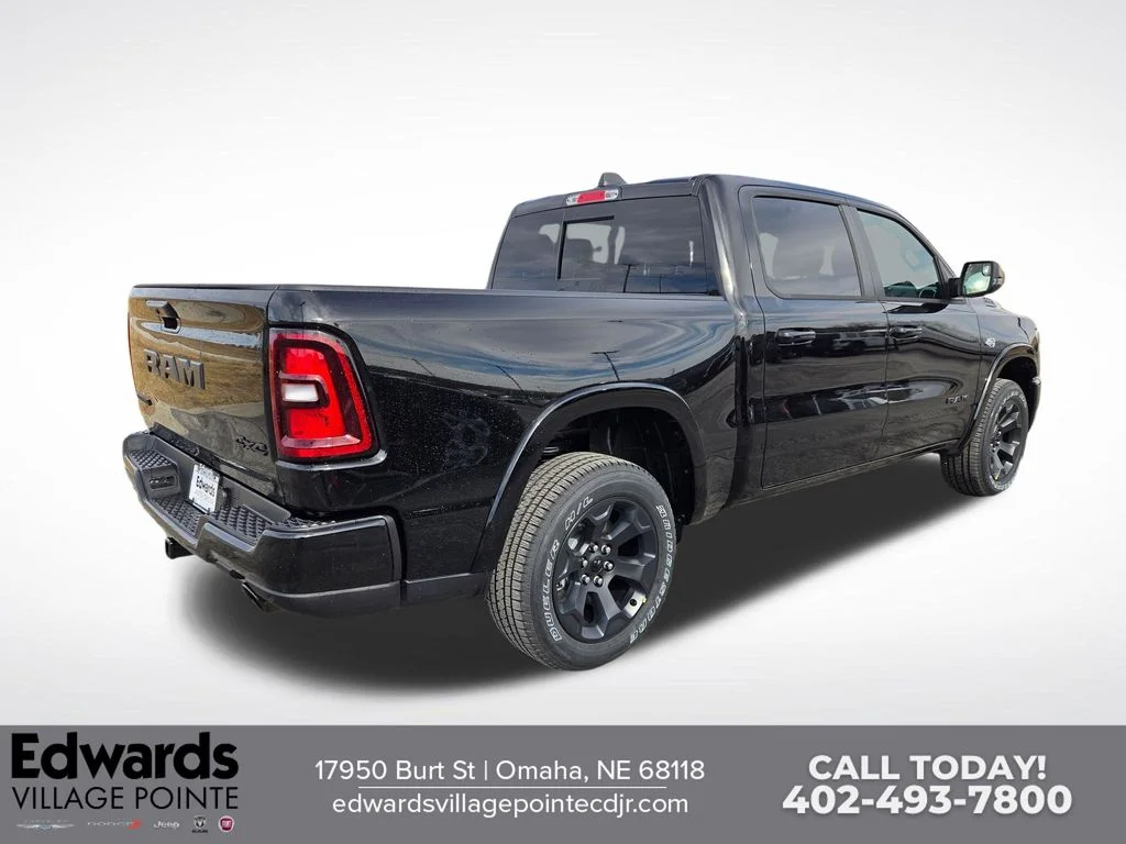 New 2026 Diamond Black Crystal Pearl-Coat Exterior Paint RAM Big Horn/Lone Star image 3