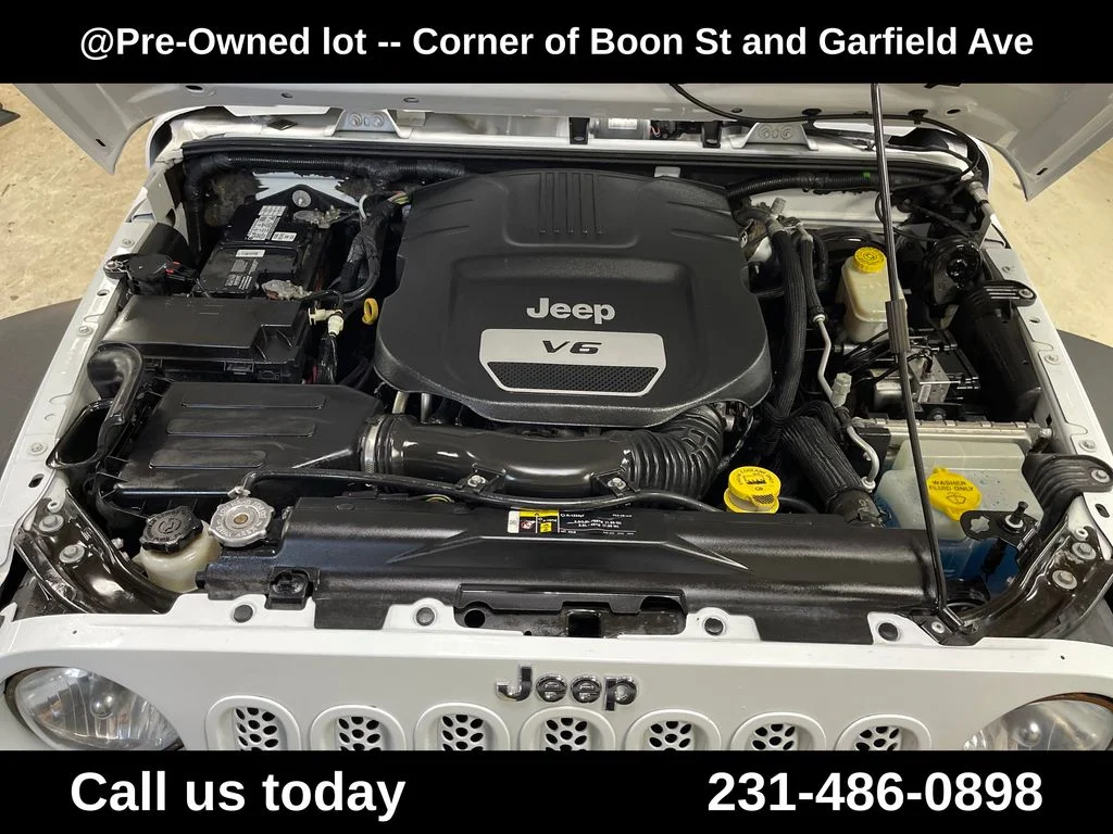 Used 2017 White Jeep Unlimited Sport image 3