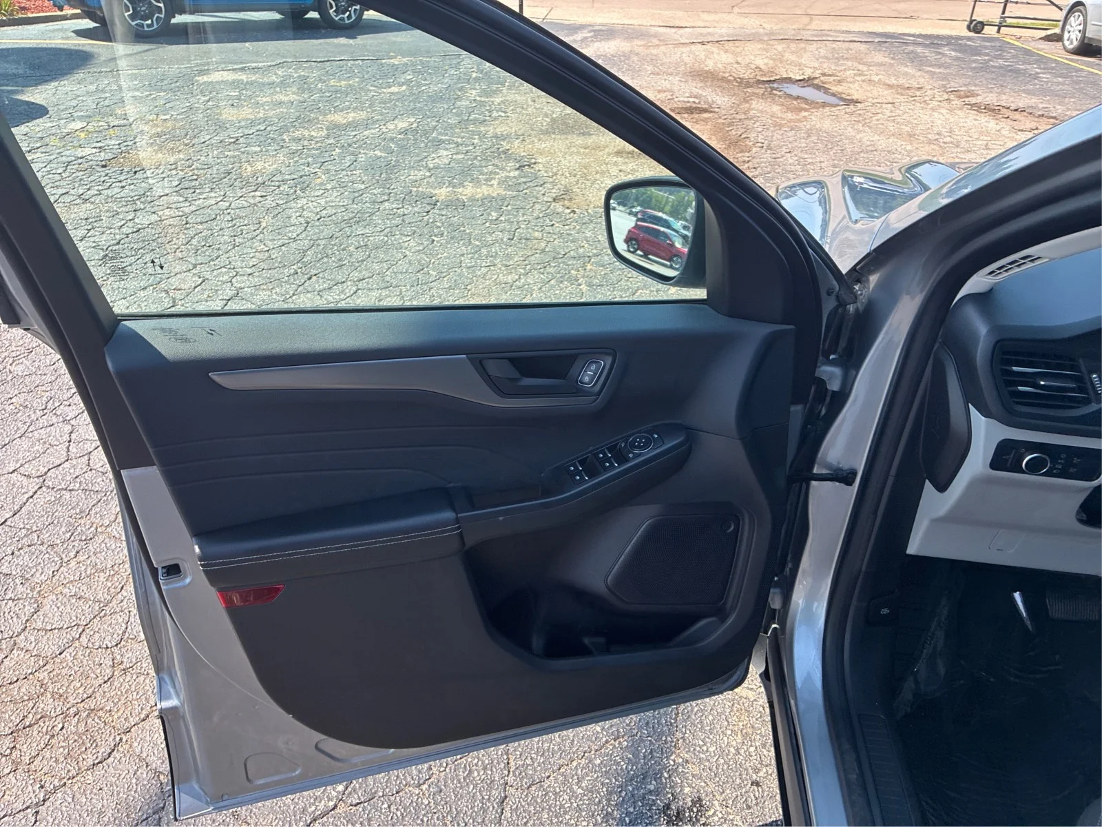 Used 2024 Silver Ford Active image 18