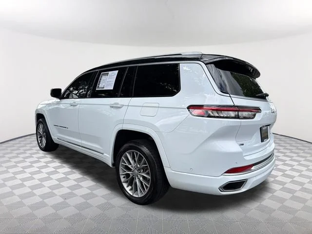 Used 2022 White Jeep Summit 4x2 image 7