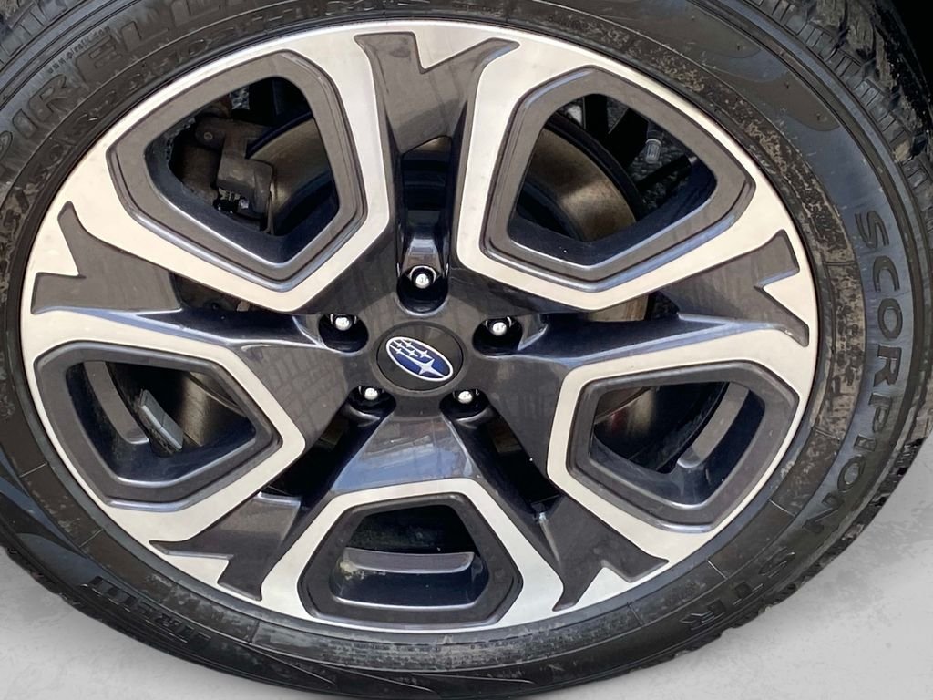Used 2023 Silver Subaru Limited image 31
