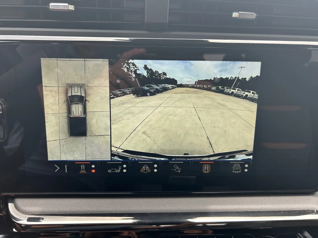 New 2026 Summit White GMC AT4 image 11