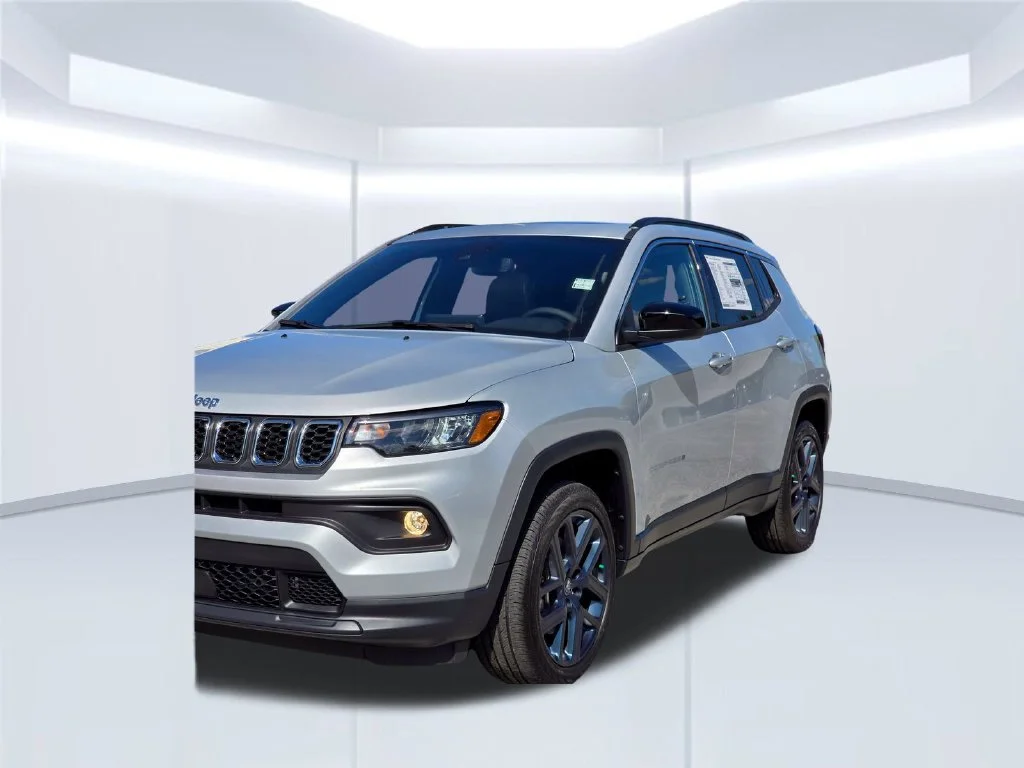New 2026 Silver Jeep Latitude image 42