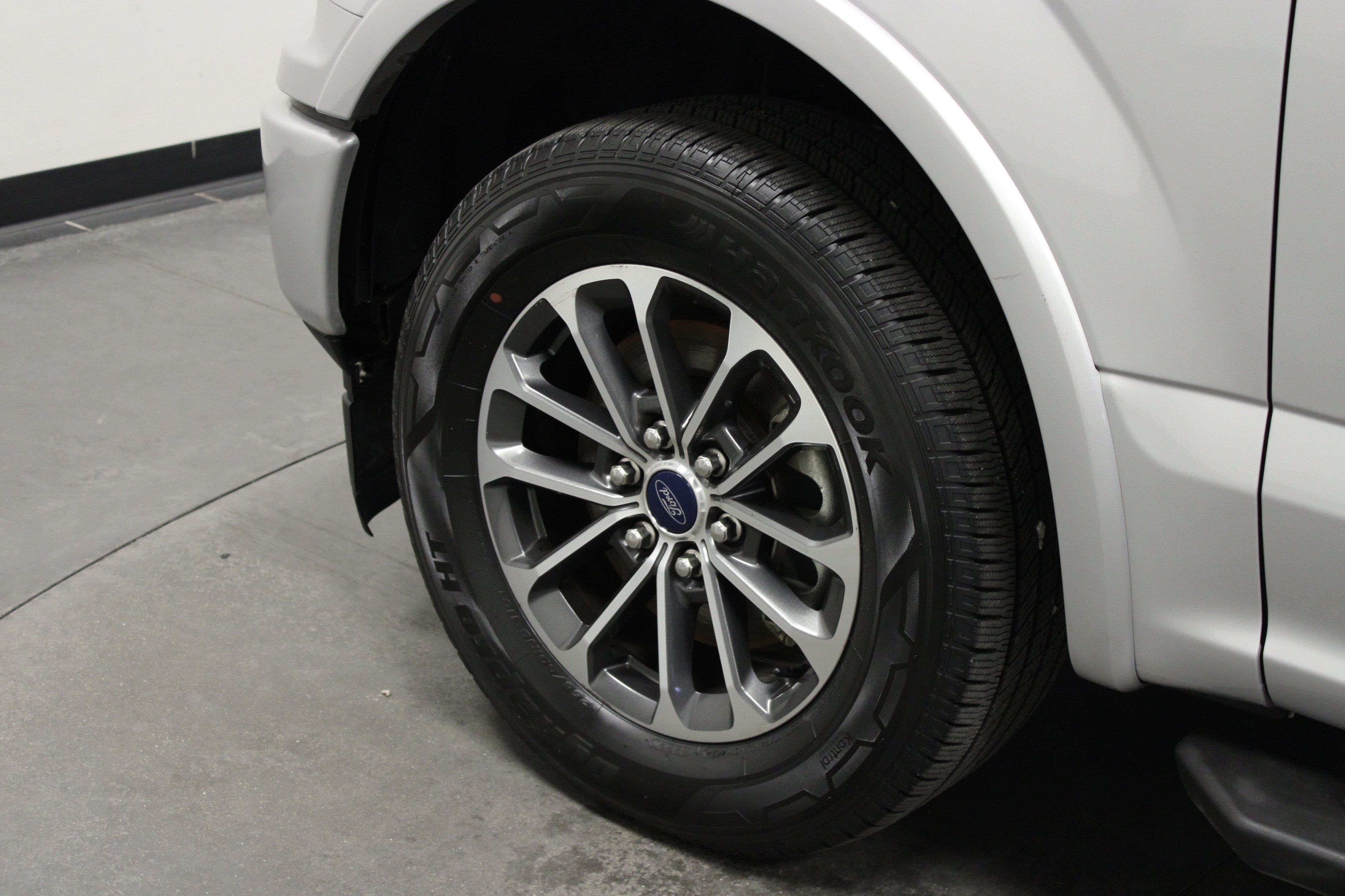 Used 2019 Ingot Silver Metallic Ford XLT image 10