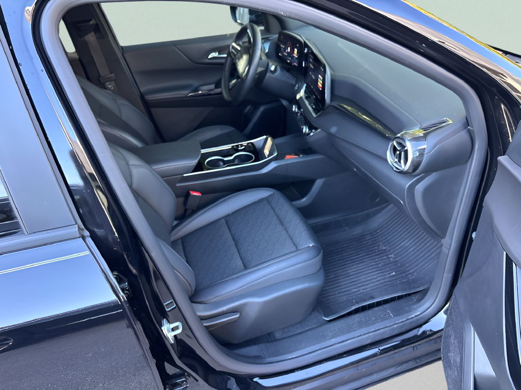 Used 2026 Black Chevrolet LT image 12