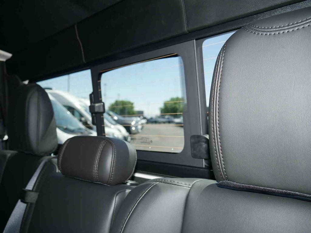 New 2026 Black Clearcoat Jeep Rubicon image 17