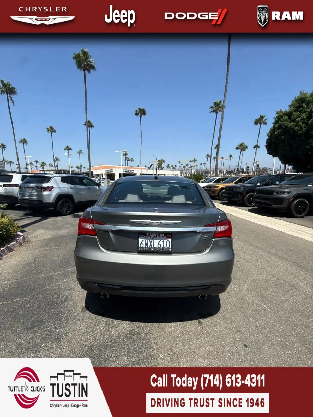Used 2012 Tungsten Metallic Chrysler Touring image 5