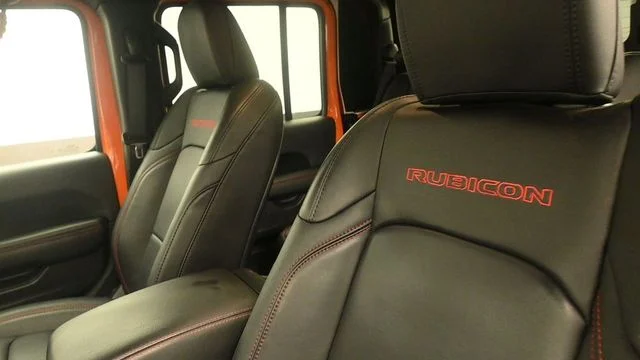 Used 2025  Jeep Rubicon image 23