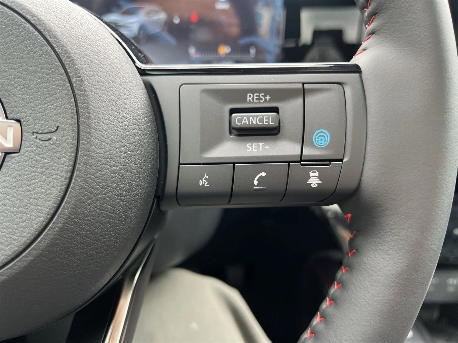 2025 Nissan Kicks SR - Photo 10