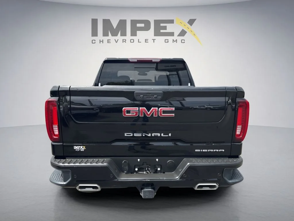 Used 2022 Black GMC Denali image 4