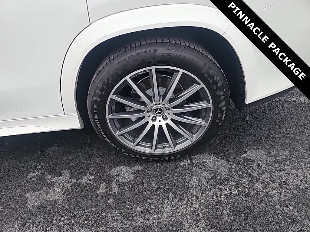 Used 2024 White Mercedes-Benz 4MATIC® image 15