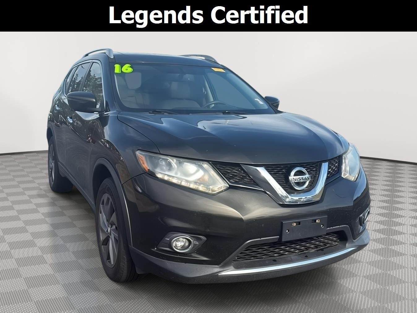 Used 2016 Midnight Jade Nissan SL image 1