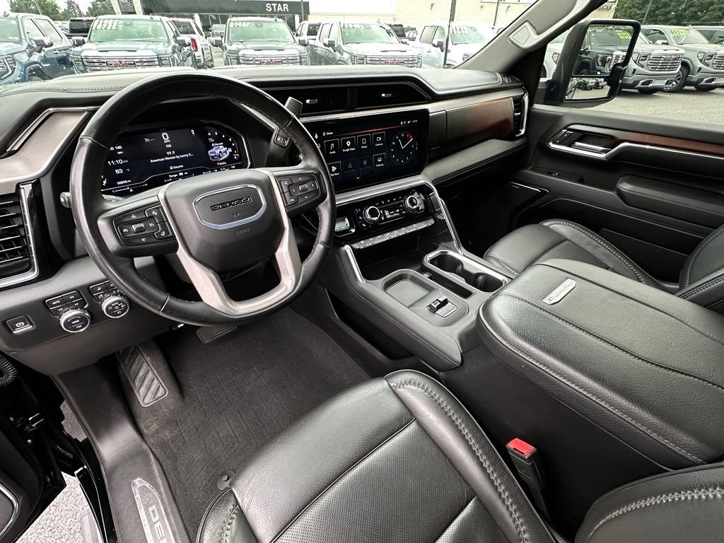 Used 2024 Onyx Black GMC Denali image 23