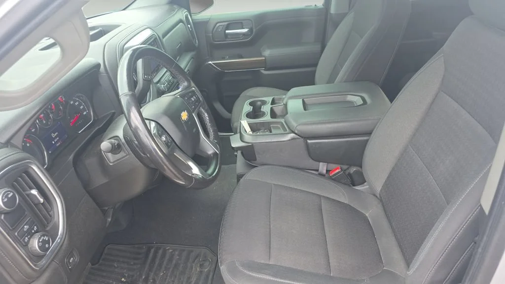 Used 2022 SILVER ICE METALLIC Chevrolet LT image 14