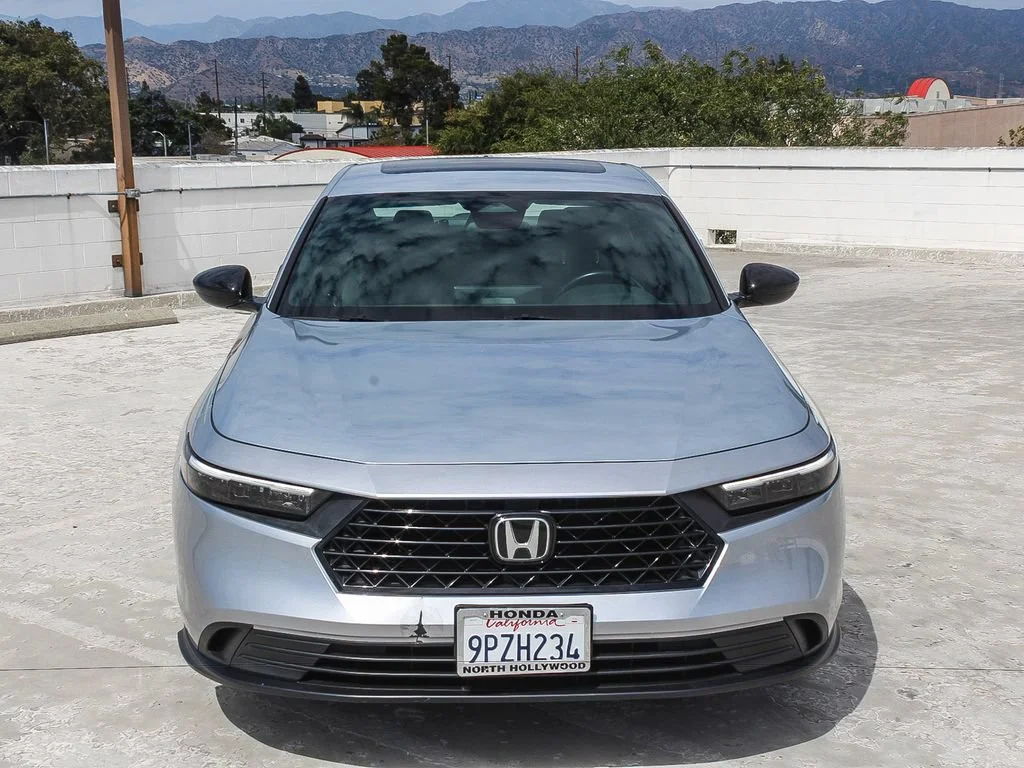 Certified Used 2025 Solar Silver Metallic Honda Sport image 22