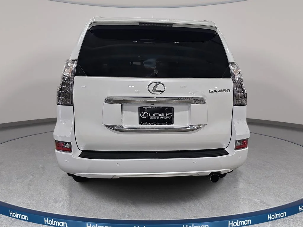 Used 2019 White Lexus 460 image 7