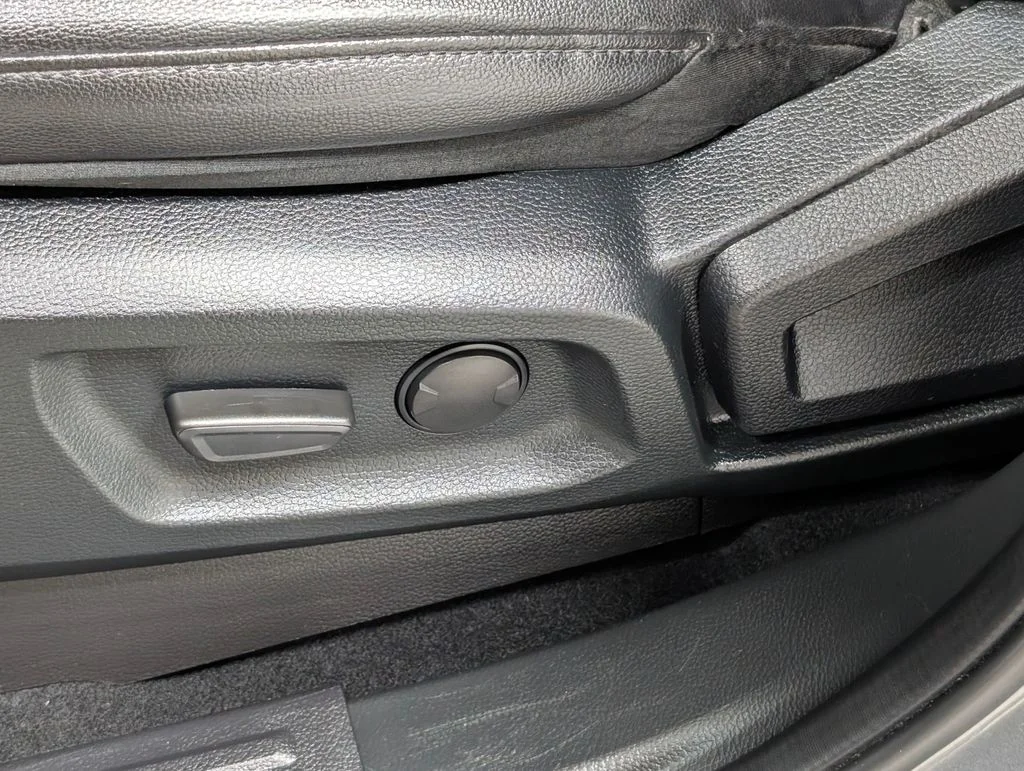 Certified Used 2022 Carbonized Gray Metallic Ford Lariat image 12