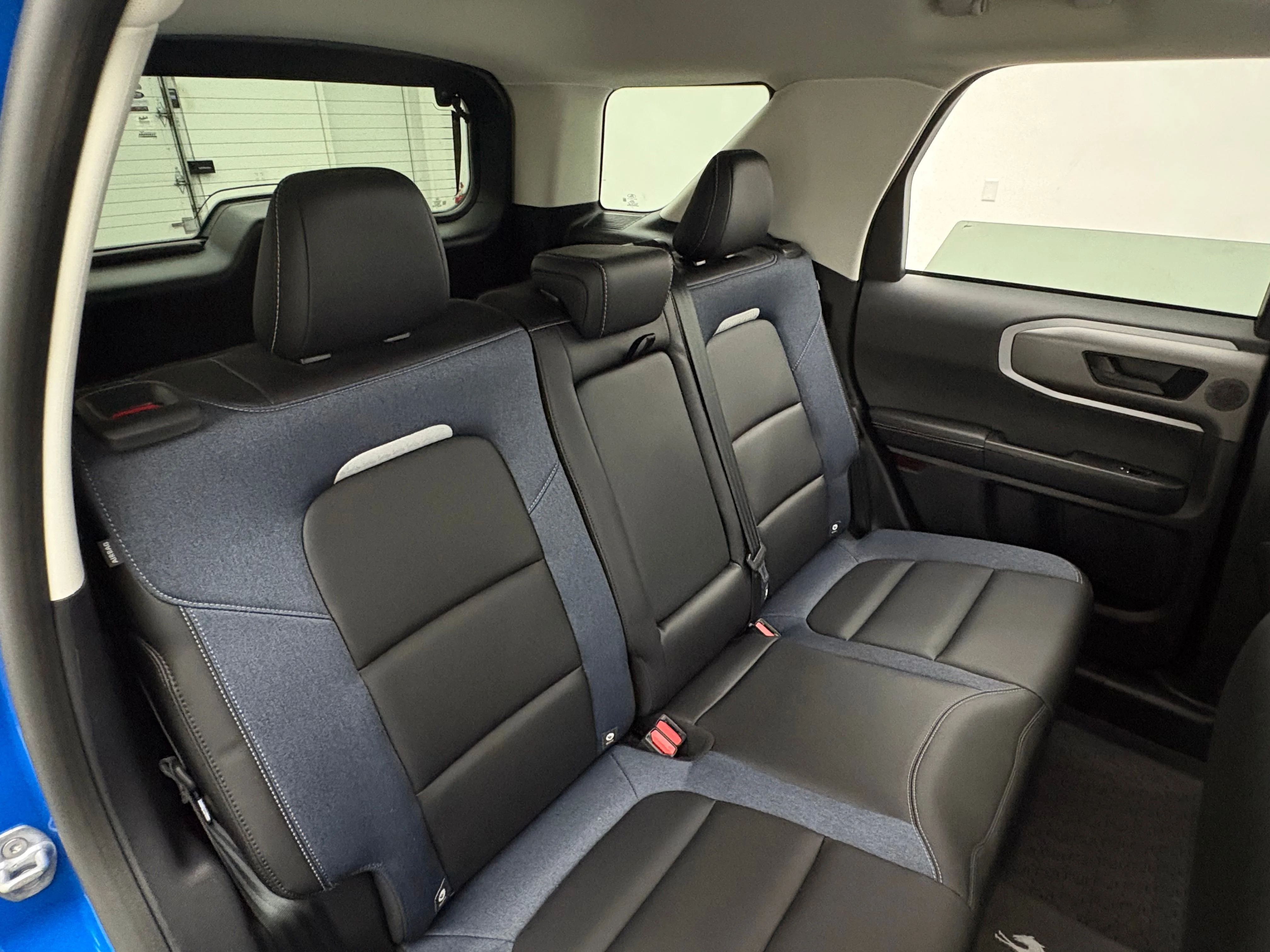 Used 2025 Blue Metallic Ford Outer Banks image 38