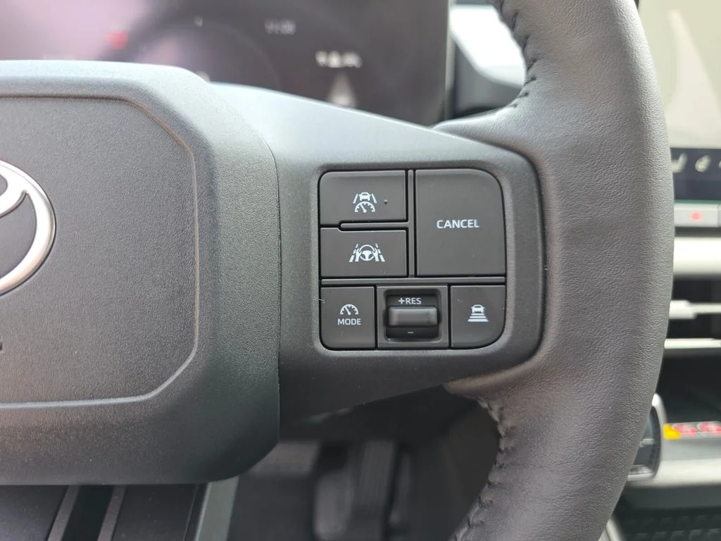 Used 2026 White Toyota XLE Premium image 31