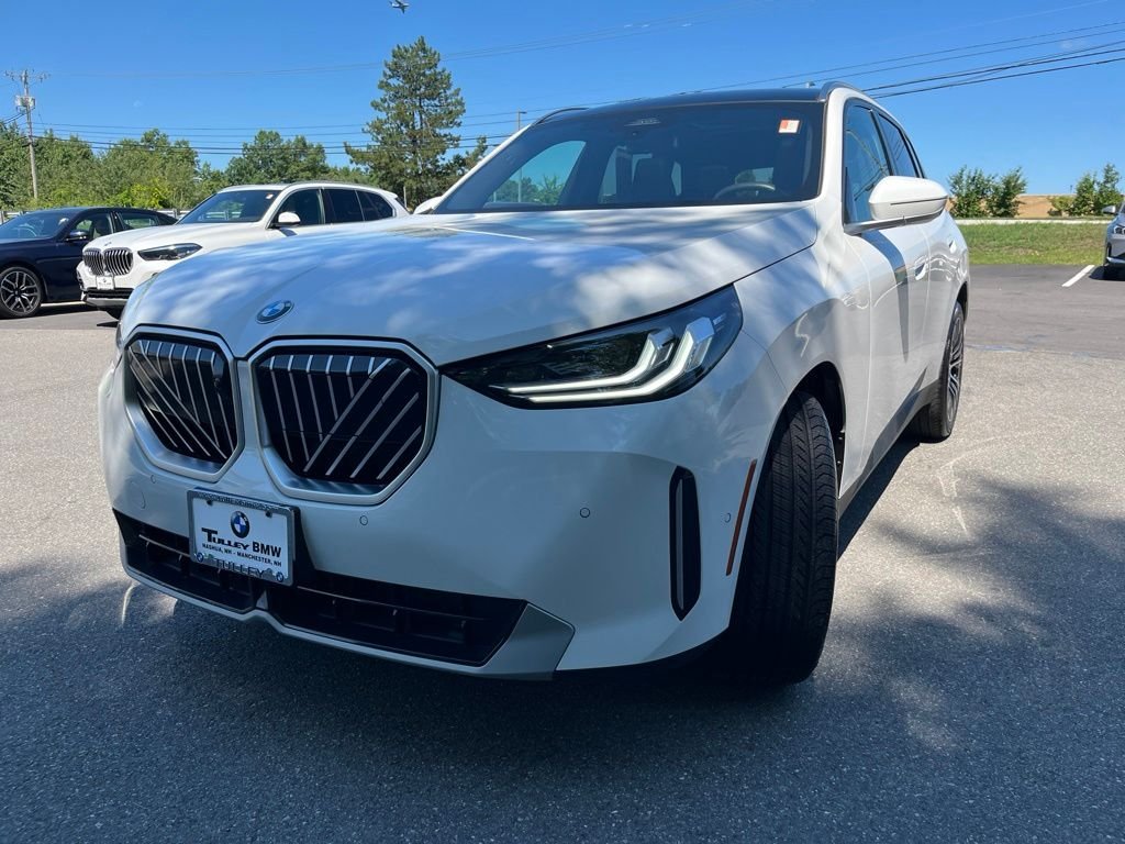 Used 2026 Alpine White BMW 30 xDrive image 3