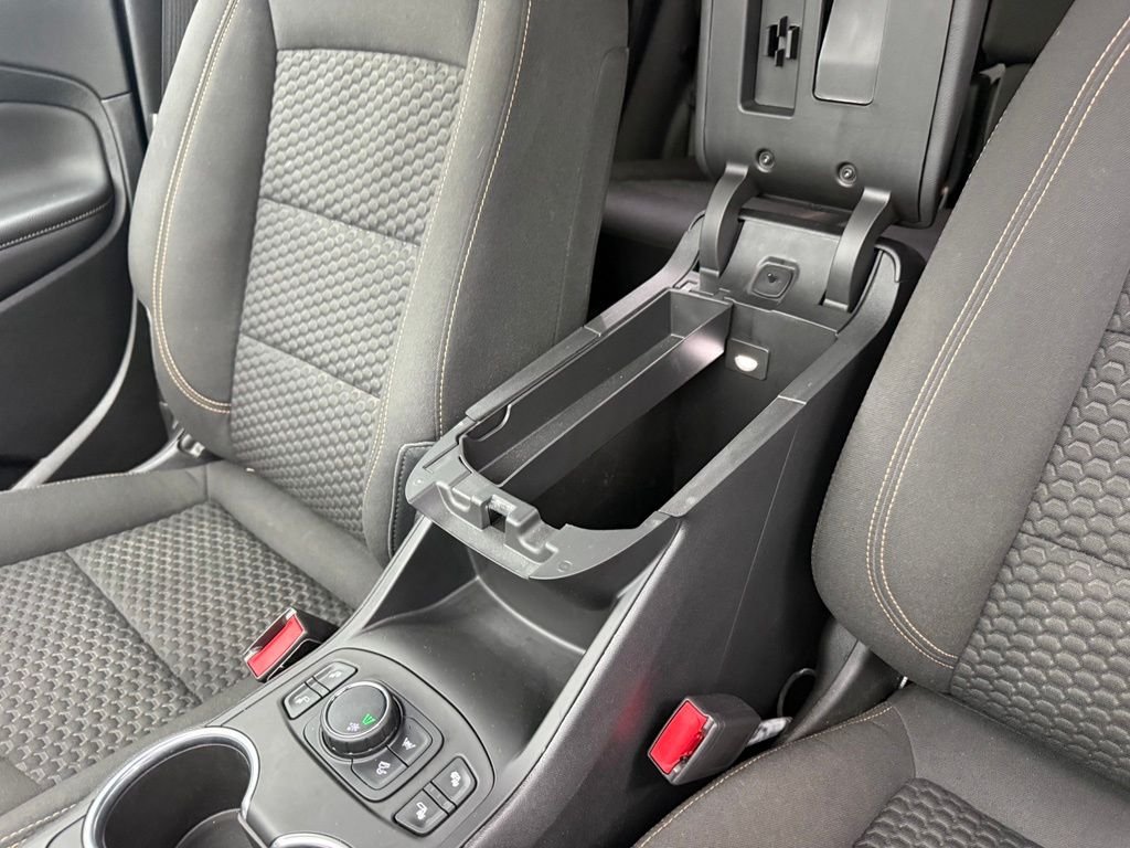 Used 2020 Silver GMC SLE image 25