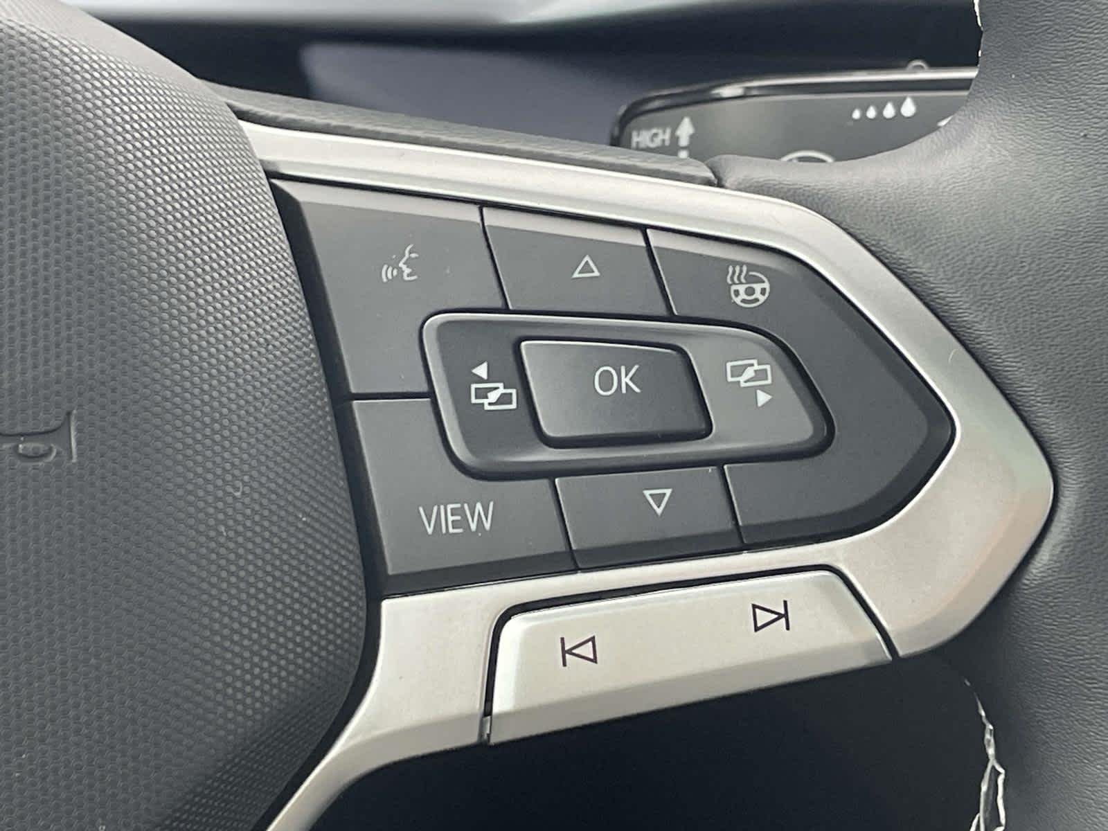 New 2027 9728/ Volkswagen SEL image 33