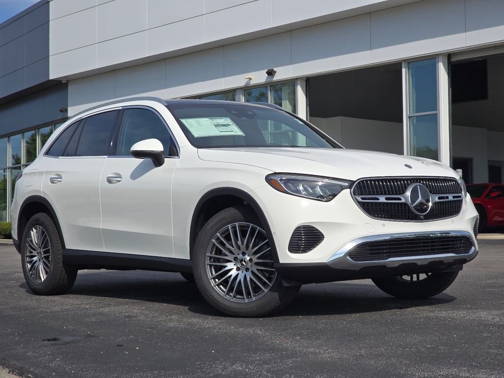 New 2027 Polar White Mercedes-Benz GLC 300 image 2