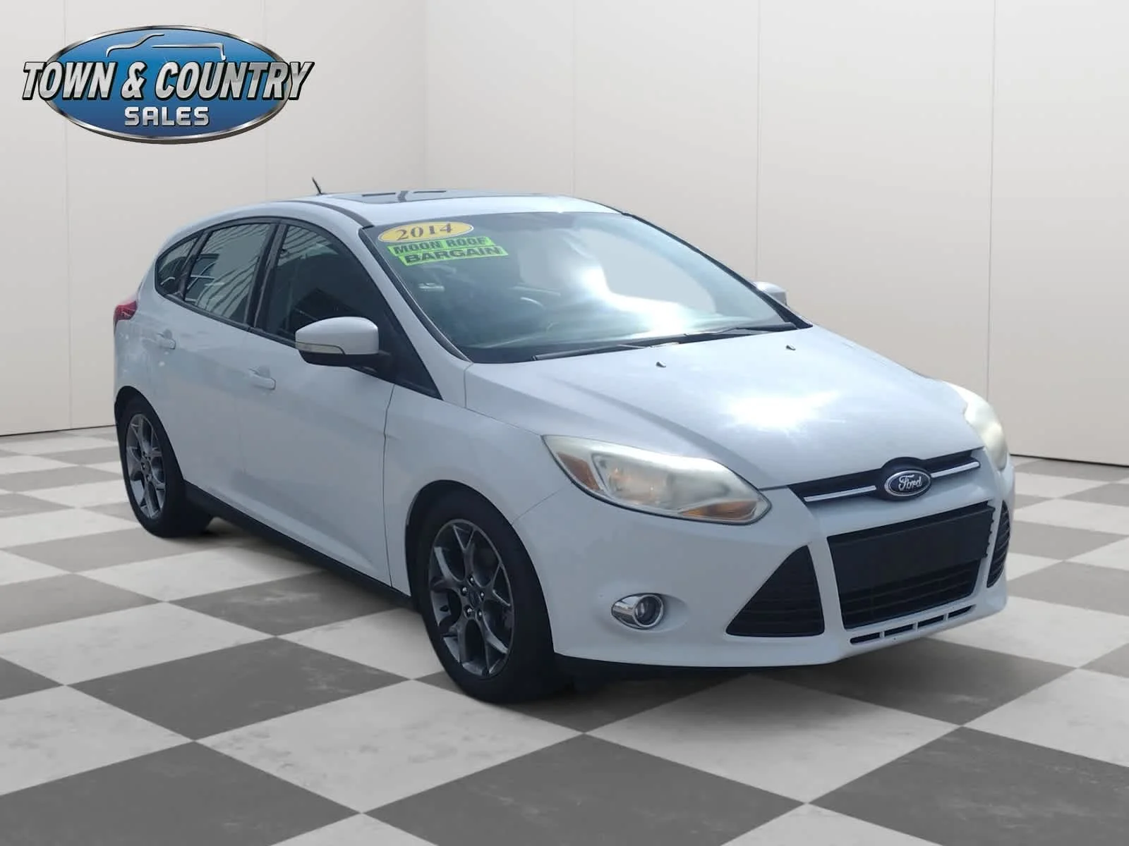 2014 Ford Focus 5 Door Hatch SE's photo