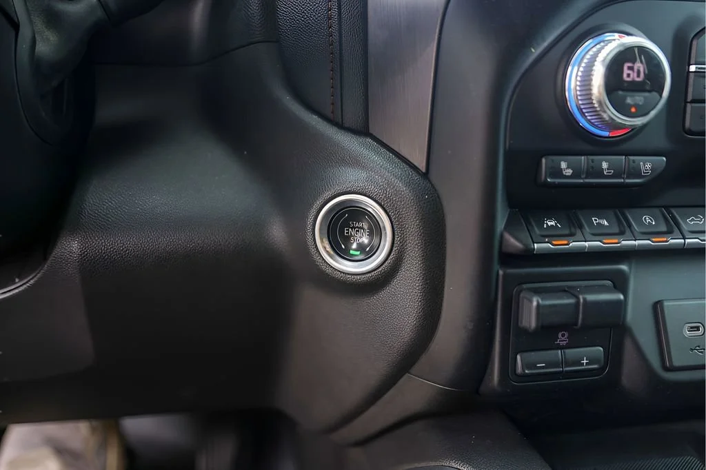 Used 2020 ONYX BLACK GMC AT4 image 21