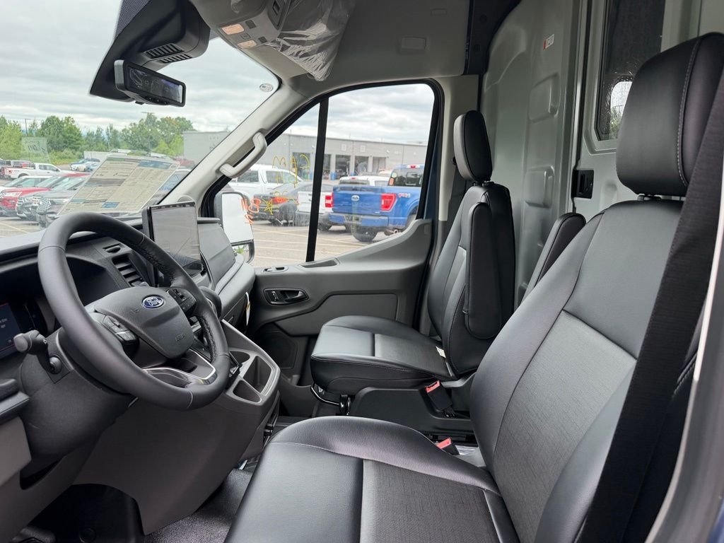 New 2026 Blue Metallic Ford Cargo Van image 4